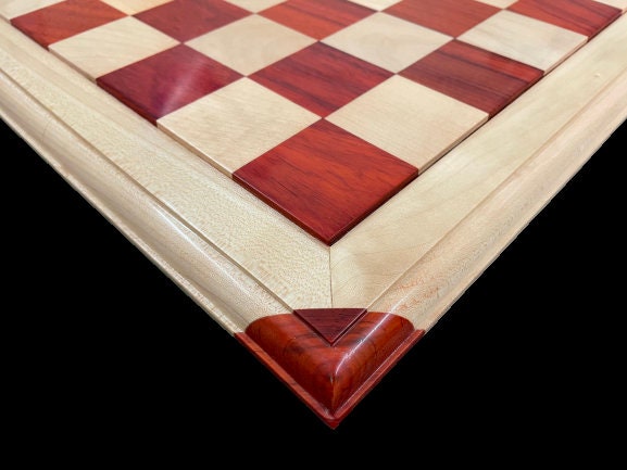21" wooden chess board Maple Wood & Bud Rosewood(Padauk) Luxury Maplewood CORNER CARVED BORDER super fine smooth polish.