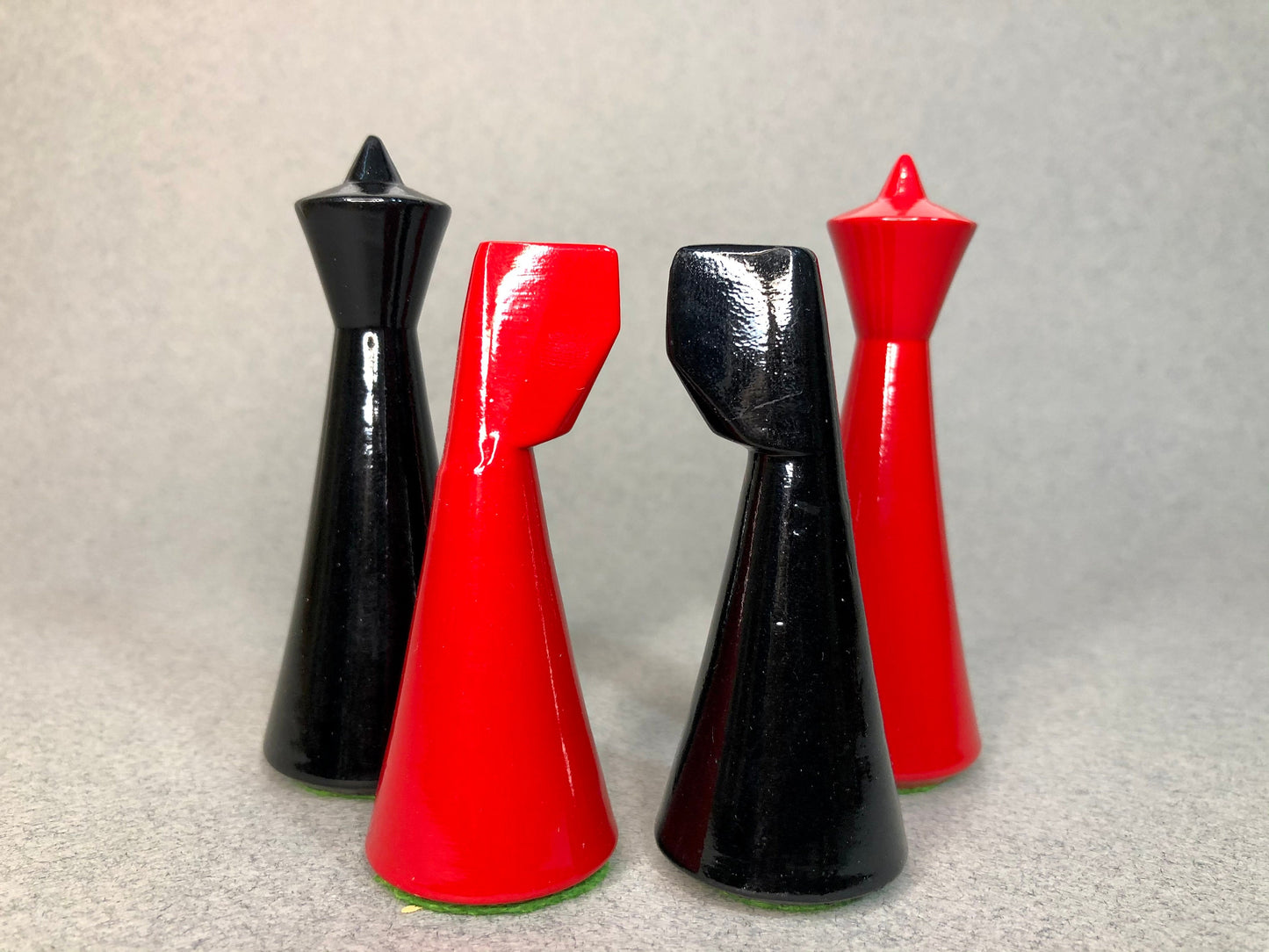 Reproduced Hermann Ohme Minimalist Modern Mid Century Chess Pieces in Red & Black Painted Boxwood-King 3.75"- Weighted chess coins