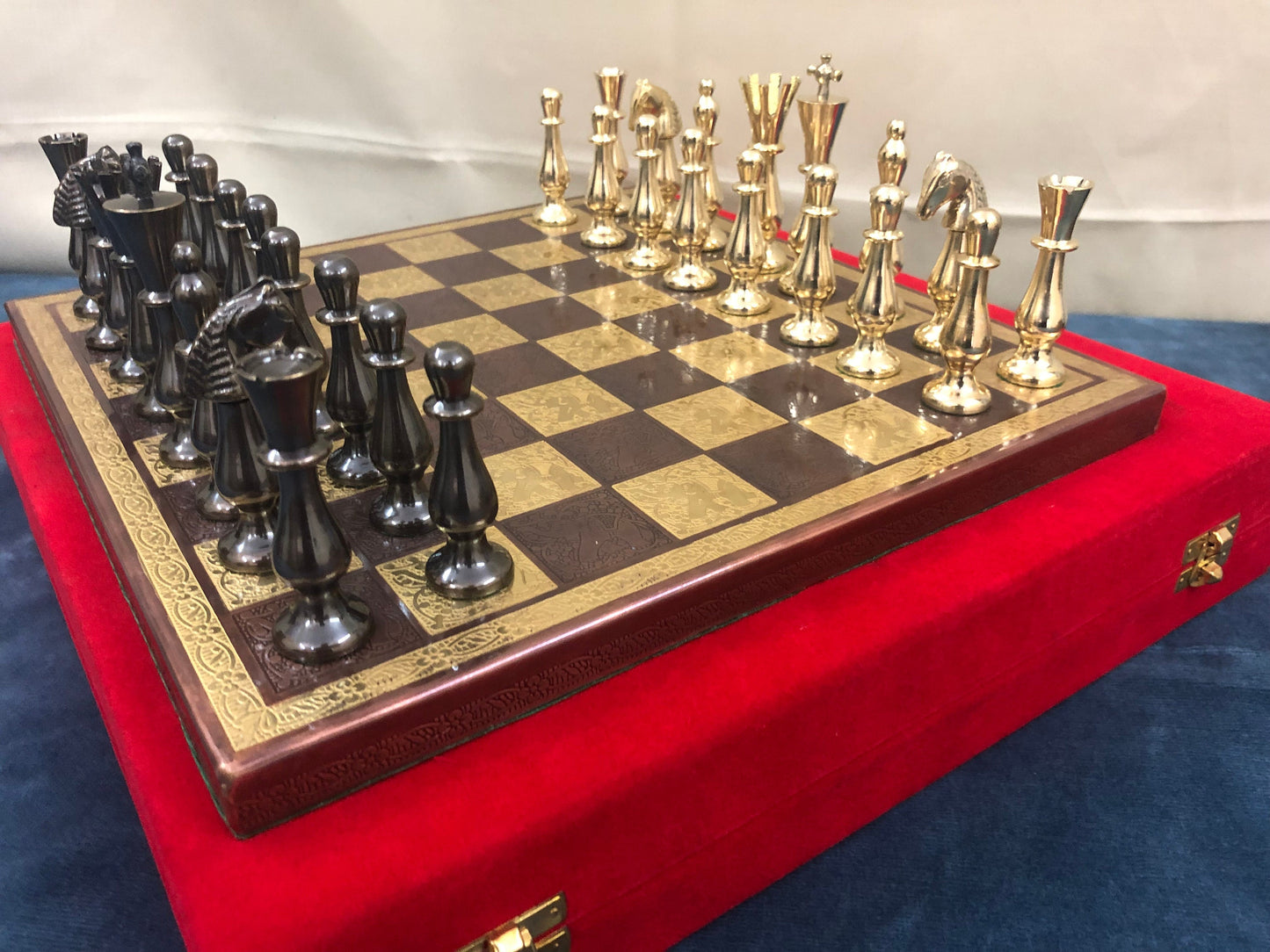 14" Brass Metal Chess Set with Brass chess Board and velvet storage box King 3.5" classical design gold & black glossy pieces.