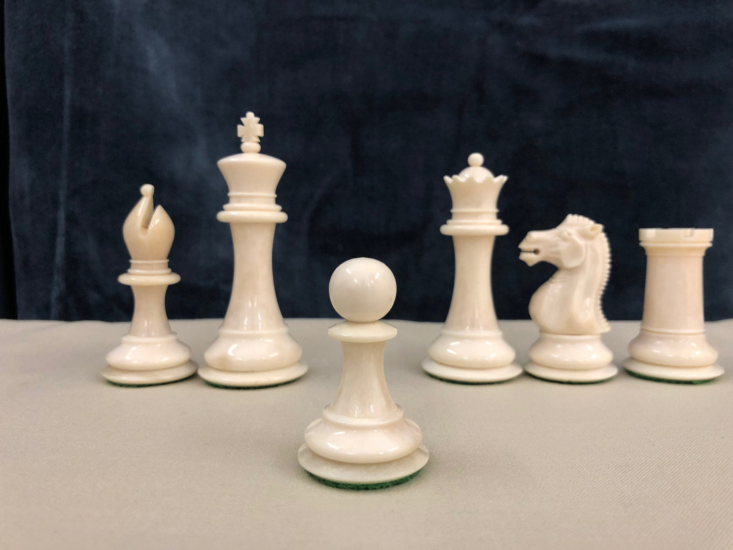 1849 Reproduced Staunton chess Pieces set Camel Bone king 3.5" hand carved unique collector vintage chess pieces