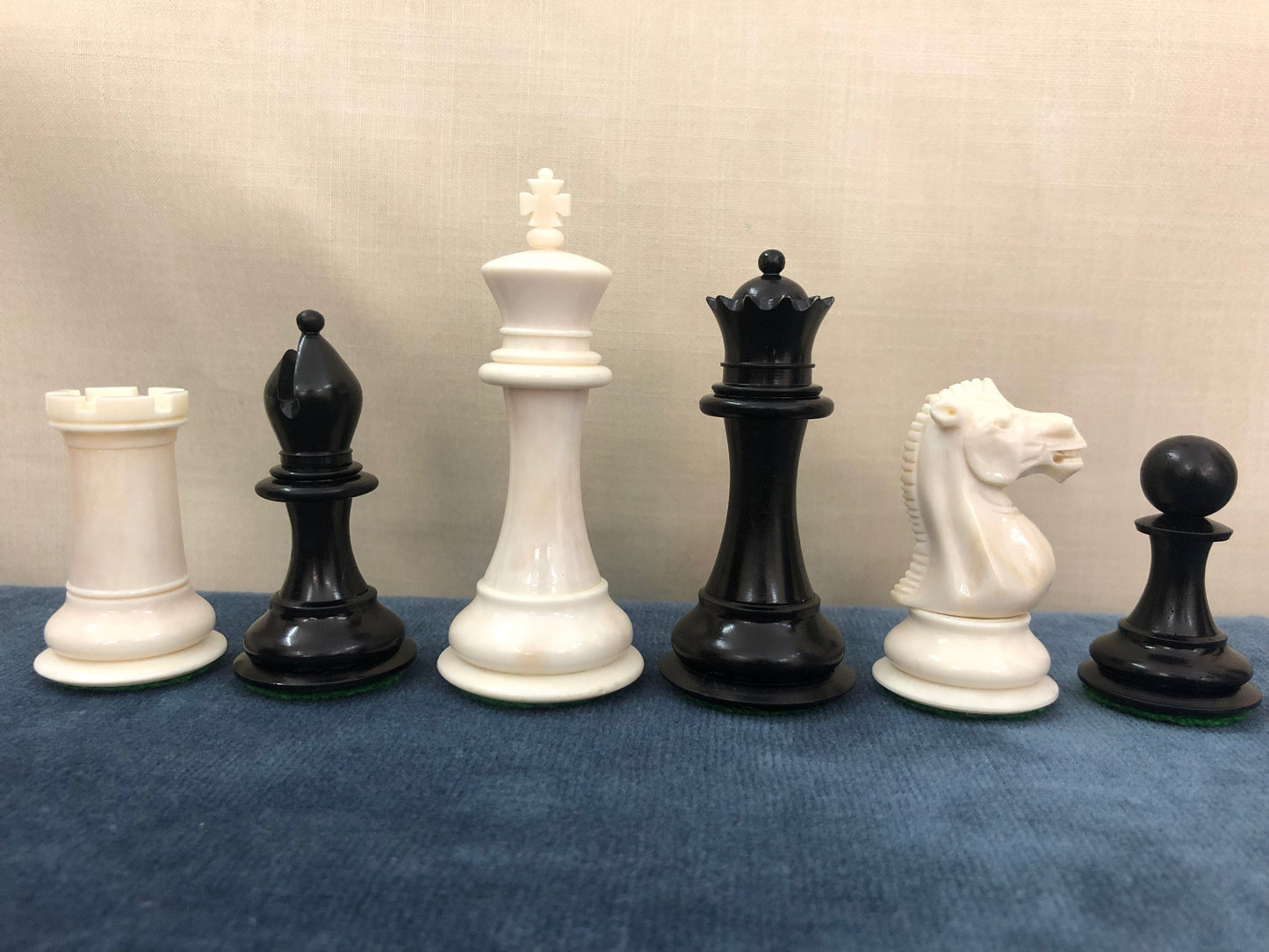 1849 Reproduced Staunton chess Pieces set Camel Bone king 3.5" hand carved unique collector vintage chess pieces